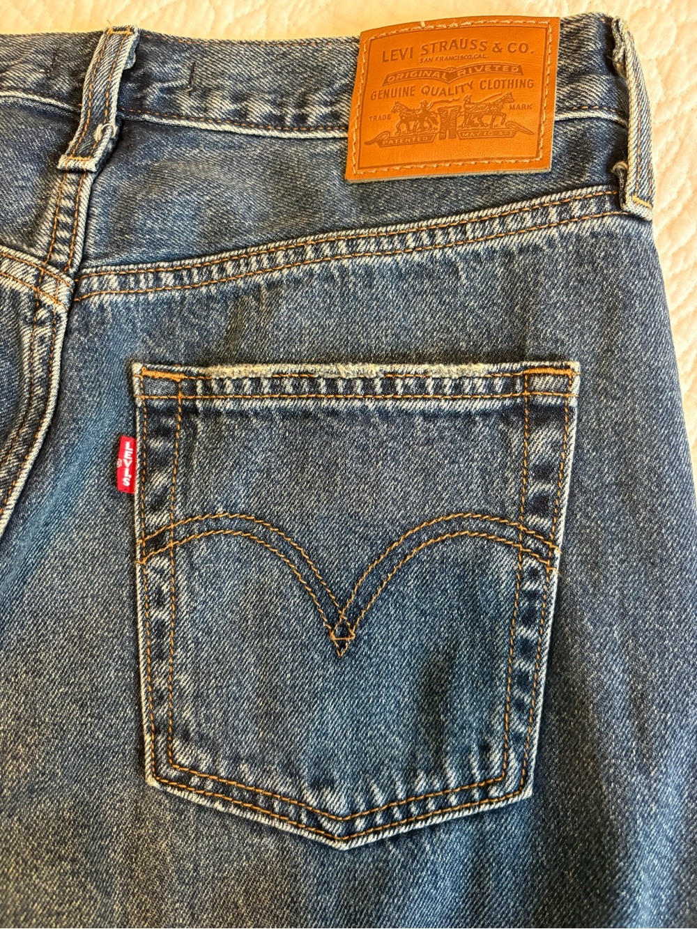 Levi's Ribcage Wide Leg - Picture 3 of 3